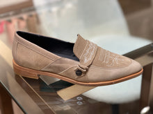 Load image into Gallery viewer, MARTINGALE LOAFER - LATTE SUEDE