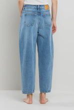 Load image into Gallery viewer, My Fav Jeans: Barrel Jeans