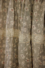 Load image into Gallery viewer, SKIRT 242-GYPSO-OS
Floral Chrystal Skirt