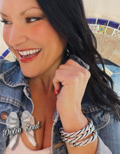 Load image into Gallery viewer, Put A Bow On It