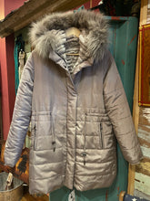 Load image into Gallery viewer, Reversible Down Parka