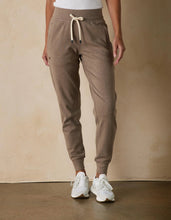 Load image into Gallery viewer, Puremeso Jogger in Taupe