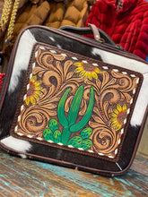 Load image into Gallery viewer, Tooled Leather Jewelry Case