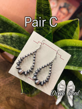 Load image into Gallery viewer, Hoops