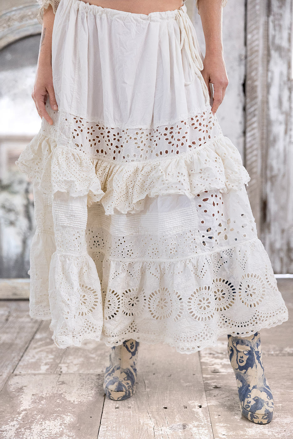 SKIRT 197 | Eyelet Pissarro Skirt | Color: True