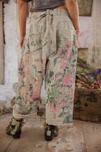 Load image into Gallery viewer, PANTS 957-PETAL-OS
Vincent Dani Blues Denims