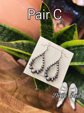 Load image into Gallery viewer, Hoops