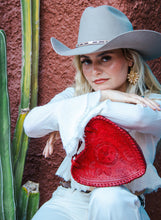 Load image into Gallery viewer, Medium Heart Leather