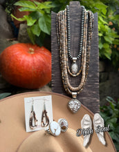 Load image into Gallery viewer, Brown Tones For Fall