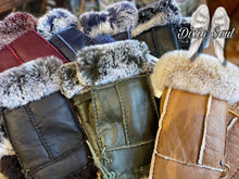 Load image into Gallery viewer, Handsfree Shearling &amp; Rabbit Texting Gloves
