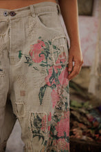 Load image into Gallery viewer, PANTS 957-PETAL-OS
Vincent Dani Blues Denims