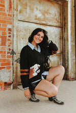 Load image into Gallery viewer, HEREFORD CATTLE CARDI IN BLACK