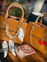 Load image into Gallery viewer, Put it in the Bag 4 White Cherries &amp; Pearls