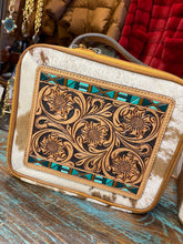 Load image into Gallery viewer, Tooled Leather Jewelry Case