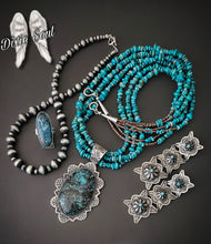 Load image into Gallery viewer, December Dreams Collection