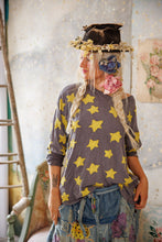 Load image into Gallery viewer, TOP 2328 | Star Applique Viggo T | Color: Bravo