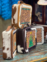 Load image into Gallery viewer, Tooled Leather Jewelry Case