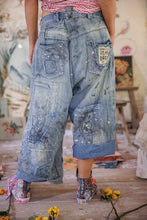 Load image into Gallery viewer, Pants 560 Dani Blues Denims