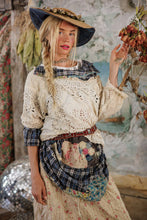 Load image into Gallery viewer, TOP 2260
Eyelet Adelise Blouse