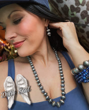 Load image into Gallery viewer, Fluted &amp; Smooth by Virginia Tso