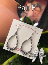 Load image into Gallery viewer, Hoops