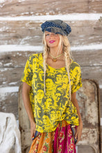 Load image into Gallery viewer, Mural Frida Tee TOP 2068-ELSUN-OS