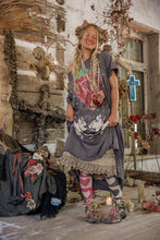 Load image into Gallery viewer, DRESS 1444-OZZY-OS
Discotheque Fraises Tee Dress