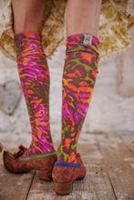 Load image into Gallery viewer, SOCKS 183-HRBND-OS

Neon Leopard OTK Socks