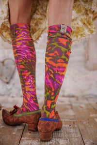 SOCKS 183-HRBND-OS

Neon Leopard OTK Socks