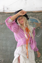 Load image into Gallery viewer, Top 1567 Ramie Daisie Blouse in Purple Boba